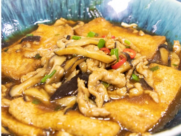 舌尖上的老相食-红烧豆腐