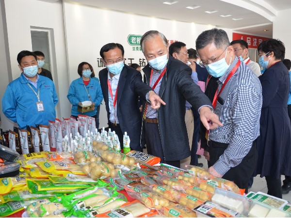 吴中区政协全体领导莅临金记食品视察