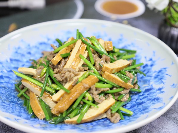 舌尖上的老相食-香干韭香牛肉